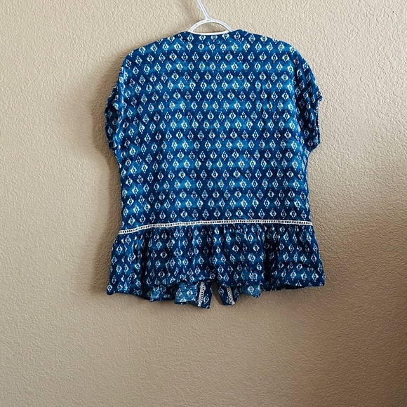 Fever Blouse - Picture 2 of 4